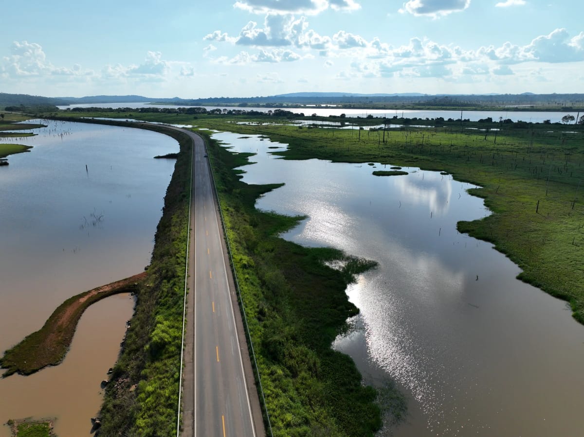 Geomind - Soluções em Geotecnologia (/images/hero/valores-2.webp)